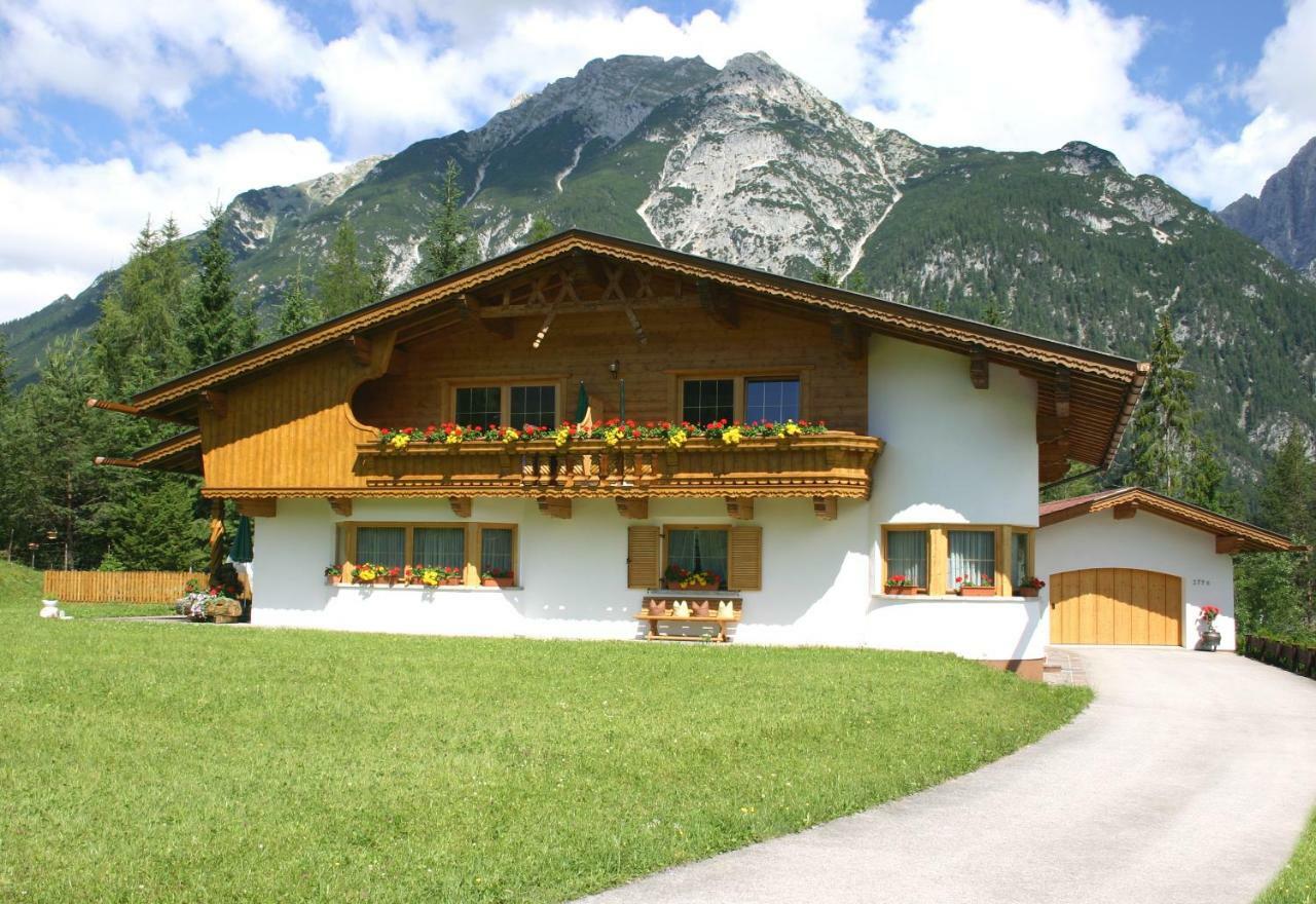Ferienwohnung Haus Schiefer Leutasch Exterior foto
