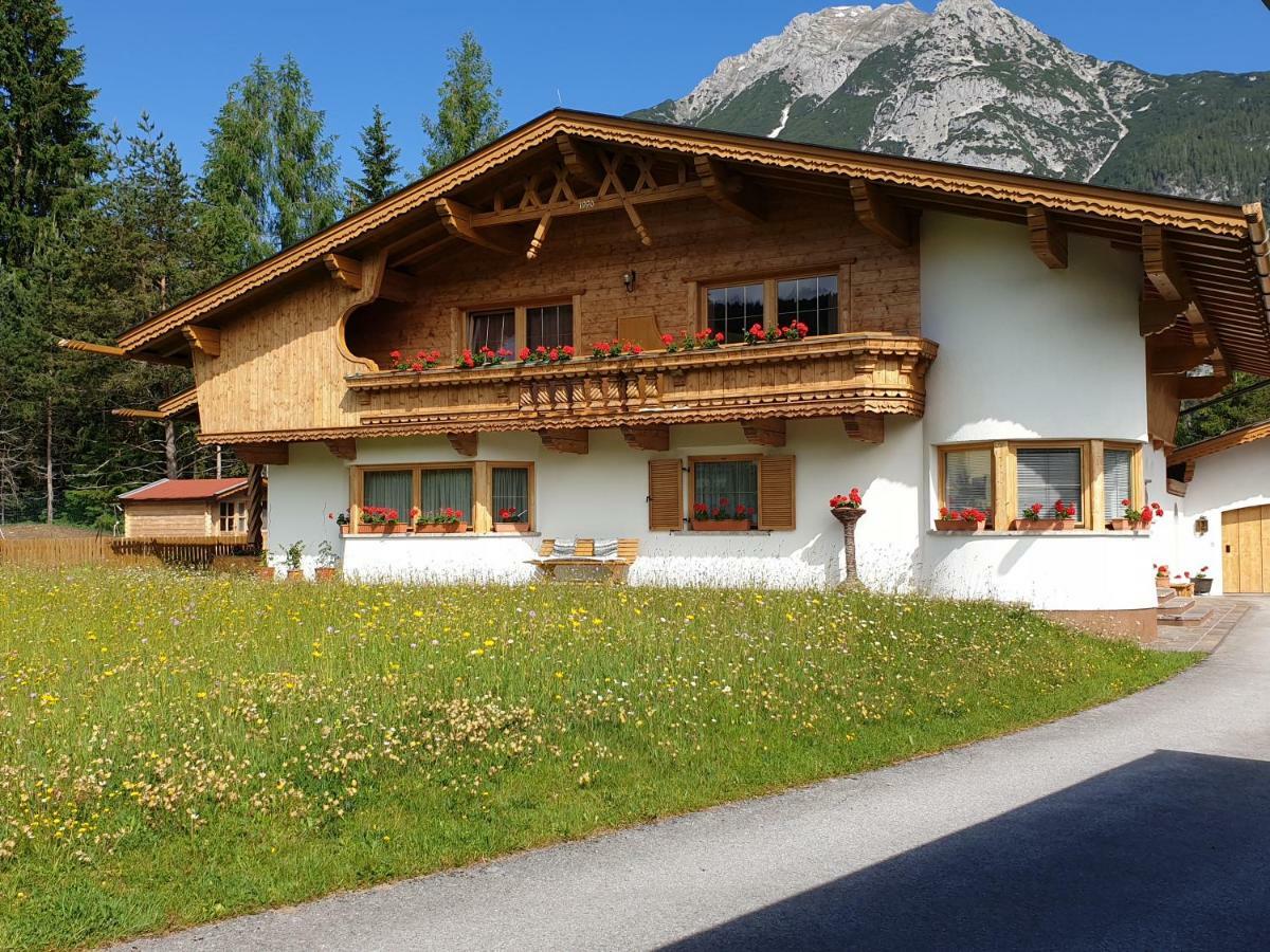 Ferienwohnung Haus Schiefer Leutasch Exterior foto